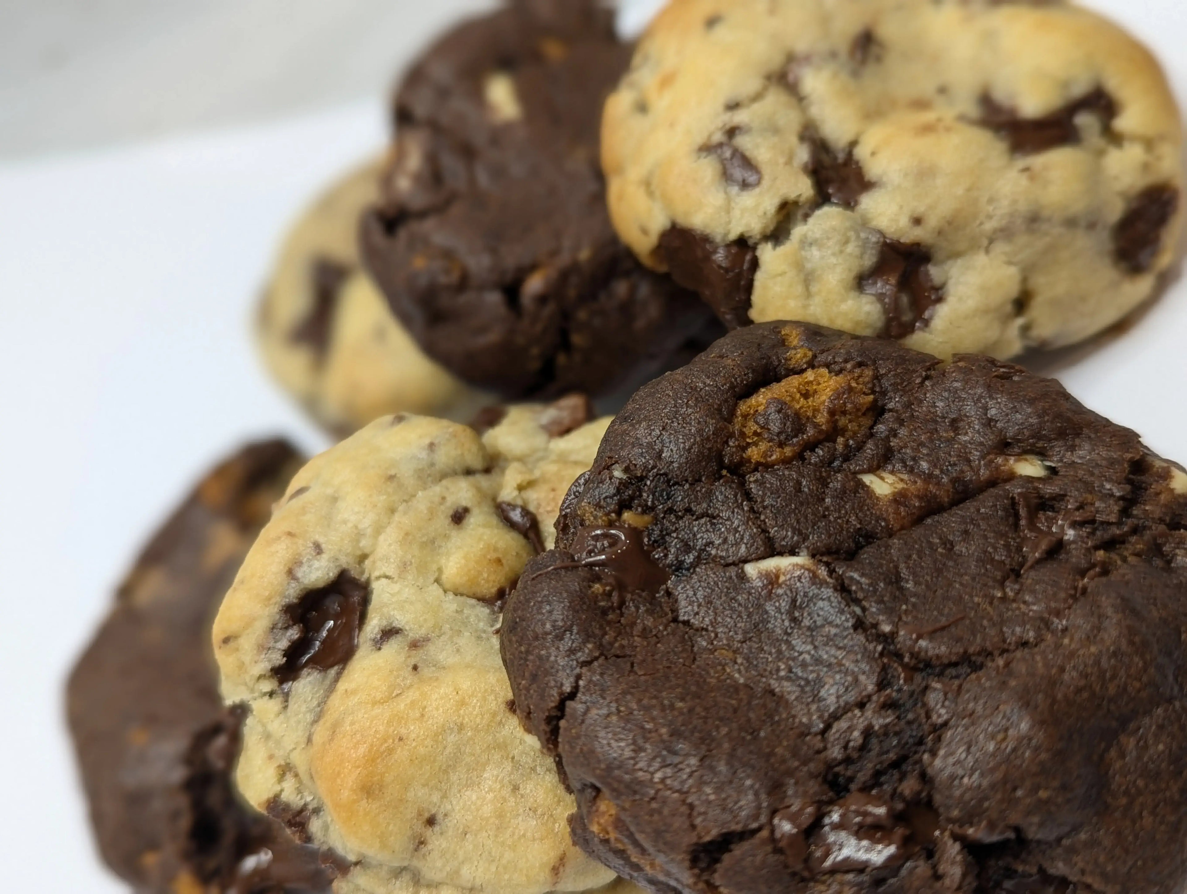 Mixed flavours of cookies
